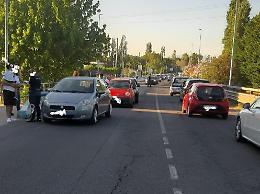Tamponamento a catena, traffico in tilt su via del Lido