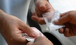 Scoperto un supermarket della droga, arrestato un classe 1996