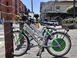 Arrivano le bici a pedalata assistita per i dipendenti del Comune di Aprilia