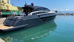 Il nuovo INsix della Rizzardi Yachts varato a San Felice Circeo