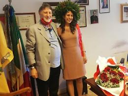 Si laurea in via telematica dall'ufficio del sindaco: "Uno splendido traguardo"