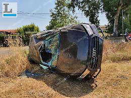 Lo picchia dopo aver provocato l'incidente: gli stava dando la caccia