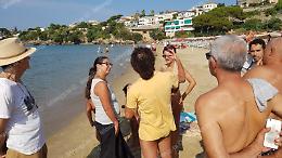 Flash mob in spiaggia contro l'occupazione degli arenili liberi