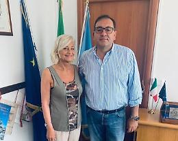 La segretaria dei sindaci di Aprilia va in pensione, il Comune saluta Patrizia