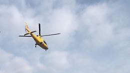 Finisce l'escursione, beve e si sente male: ragazzo soccorso con l'elicottero