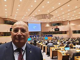 Migranti, Adinolfi: "Piano Ue ridicolo, rischiamo nuova invasione"