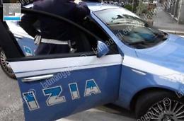 Maltrattava i familiari nonostante la separazione: arrestato