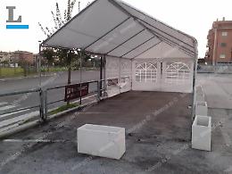 A fuoco il gazebo del forno Mandrelli, le indagini in via Aldo Moro
