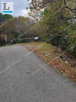Troppi assembramenti sul monte Semprevisa, il sindaco blinda gli accessi