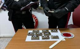 Un chilo di hashisc in auto, arrestati due giovani di Formia