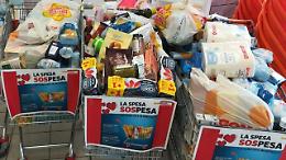 Spesa sospesa, domani raccolta straordinaria nei supermercati per la Caritas