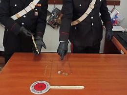 Ruba i gioielli al nonno, diciottenne denunciato dai carabinieri