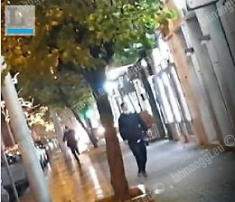 Inseguimento contromano sul Corso: il volto del pirata in un video