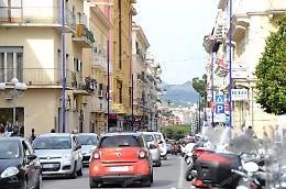 Attività commerciali chiuse, raccolta fondi degli altri esercenti