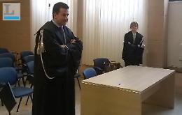 Permessi facili, scarcerato un imputato