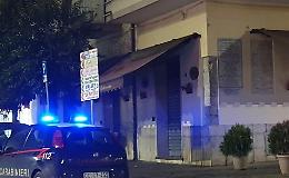 Contravvengono alle norme anti covid, locale chiuso e multate quattro persone