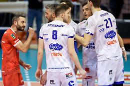 Finalmente Top Volley Cisterna: vittoria al tie break contro Vibo Valentia