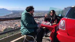 Due cuori, il sushi e un panorama. L'idea di Nicholas e Noemi per San Valentino