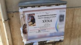 Manifesto funebre per l'addio al cane «Per sempre con noi»