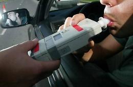 Alcol e auto senza assicurazioni, il giro di vite