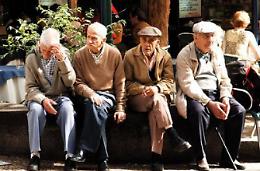 Centro anziani, no al trasferimento. E arrivano nuove proposte