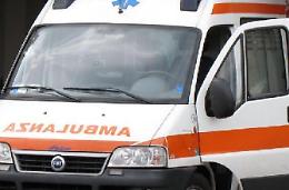 Investe un pedone e scappa: caccia al pirata della strada