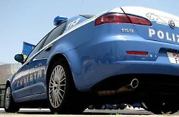 Ruba in un negozio, arrestato