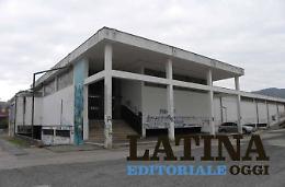 Ex mercato Arene e farmacia comunale in vendita "sottocosto" 