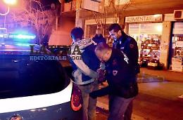 Sorpreso a rapinare una frutteria, arresto lampo della volante