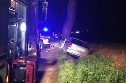 Schianto mortale contro un albero in via Virgilio
