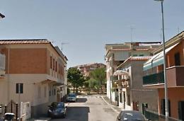 Incendio in un garage nella notte, paura in via Istria