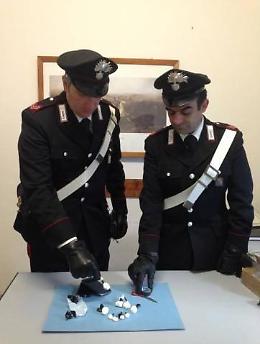 Cocaina, ketamina ed hashish: arrestati i pusher della movida del Golfo