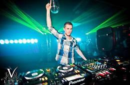 Al Twentyfour di Latina uno dei top dj internazionali suona in ologramma
