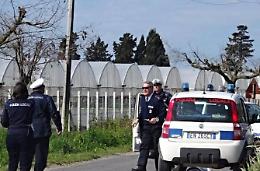 Cede l'asfalto, smottamento lungo via Pantanelle dopo il terremoto