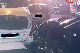 Scontro tra tre auto in viale Le Corbusier, ci sono feriti