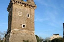 Torre Olevola e la villa di Moravia in vendita