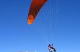 Precipita con il parapendio nei pressi dell'abbazia di Valvisciolo