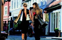 Ad Aprilia torna lo Shopping Day, gioved&igrave; in centro negozi aperti fino a mezzanotte 