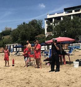 Correnti di rientro, simulazioni di salvataggio in spiaggia e c'&egrave; anche Superquark (LA GALLERY)