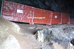 Reperti nella grotta, interdetta l'area