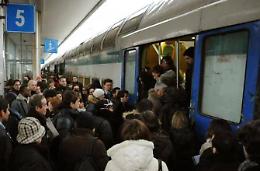 Taglio dei treni, la protesta si allarga