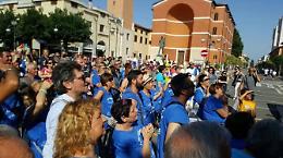 Aprilia nel Guinness dei primati con l'infiorata più lunga del mondo
