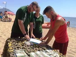 Informazioni in spiaggia per fare carriera nell'Esercito (LA GALLERY)