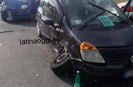 Scontro all'incrocio, due feriti a Chiesuola