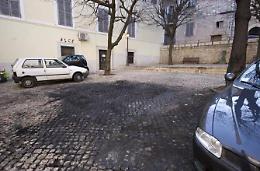 Auto bruciate in piazza XX Settembre, il Comune chiede i danni