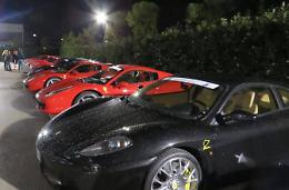 [FOTO] Le Ferrari rombano a Pomezia