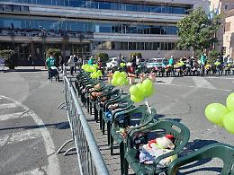 La protesta pacifica per dire no alla discarica di La Gogna