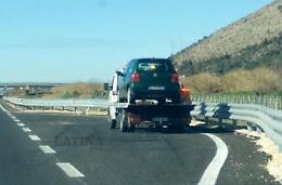 Non si fermano all'alt a Ceccano e fuggono fino a Sezze: auto abbandonata sulla Monti Lepini
