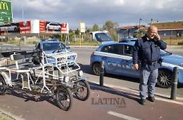 Tre giovani rubano un risciò e provano a scappare. Presi dalla polizia