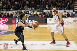 Benacquista Latina stellare in casa del Trapani. Playoff sempre più vicini